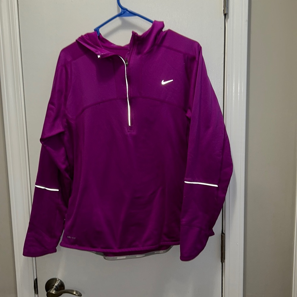 Nike dry fit running top.  Size large.